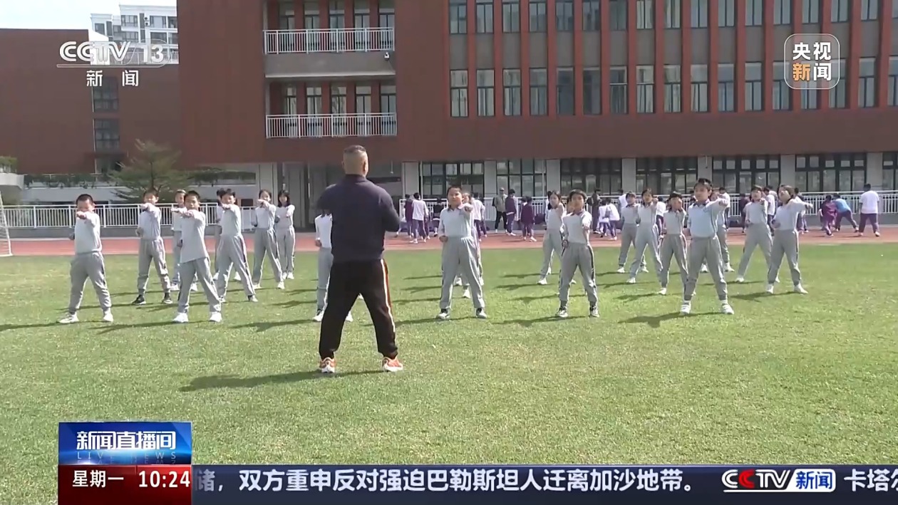来源于他对